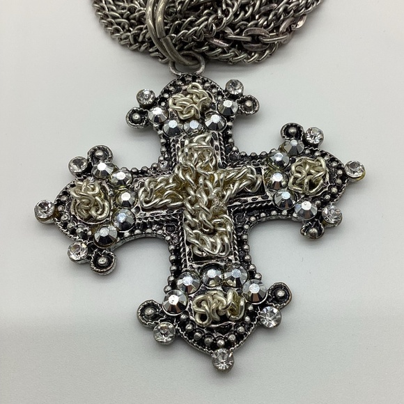 2170. Gothic Multi-Chain Link Oversized Cross Necklace EUC - Picture 2 of 3